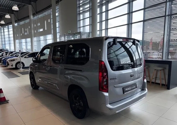 Toyota Proace City Verso cena 129900 przebieg: 5, rok produkcji 2024 z Szlichtyngowa małe 79